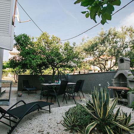 Apartman Bagattino-Trogir Near Old Town Exterior foto