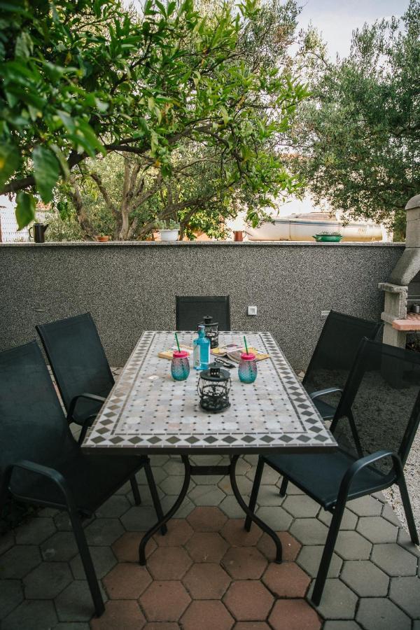 Apartman Bagattino-Trogir Near Old Town Exterior foto